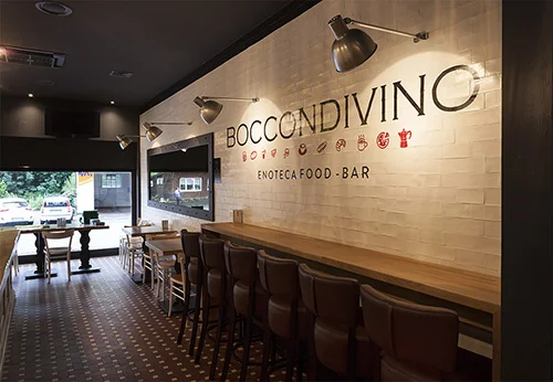 Non solo enoteca, ma anche food bar